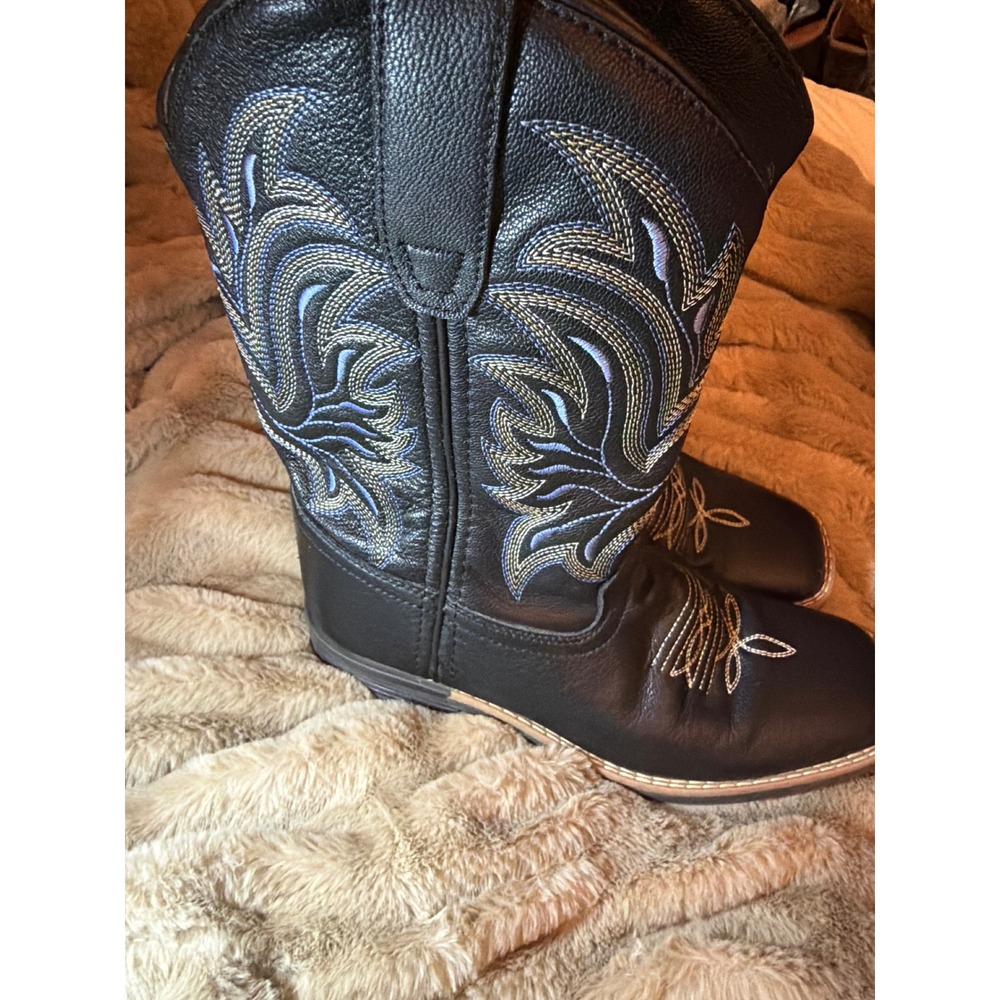 Cowboy Legend Youth Western Boots Black Square Toe Blue Stitching Size 4 Y418-30